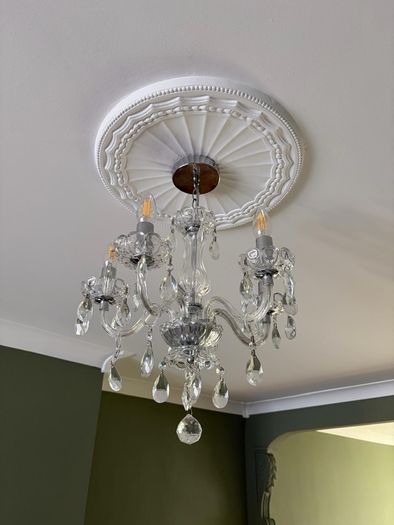 2 x wall lights and 2 x ceiling lights, silver in colour100 each for ceiling lights and 50 each for wall lights