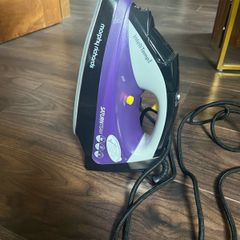 Morphy Richard's Saturn steam iron