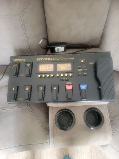 Boss GT-100 effects pedal