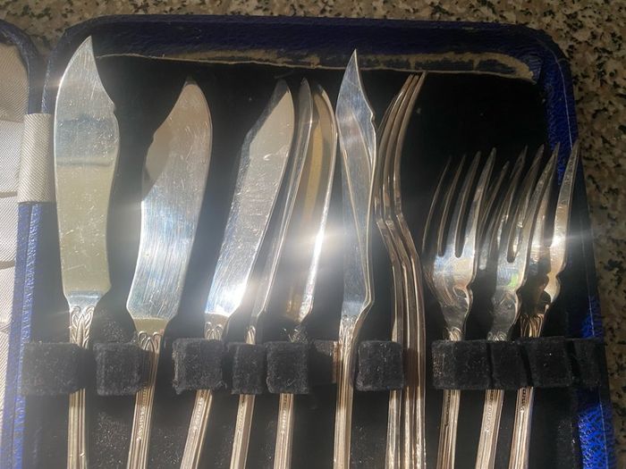 EPNS Fish Cutlery