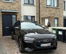 Audi Etron 50 Quattro Black Edition