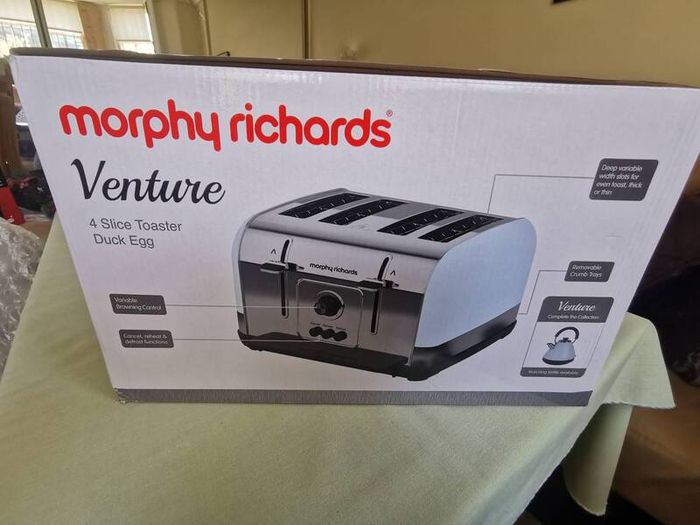 Toaster.