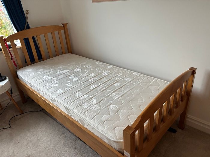 Oak single bed