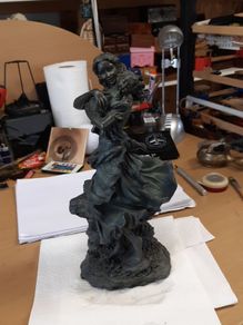 Mother and child figurine