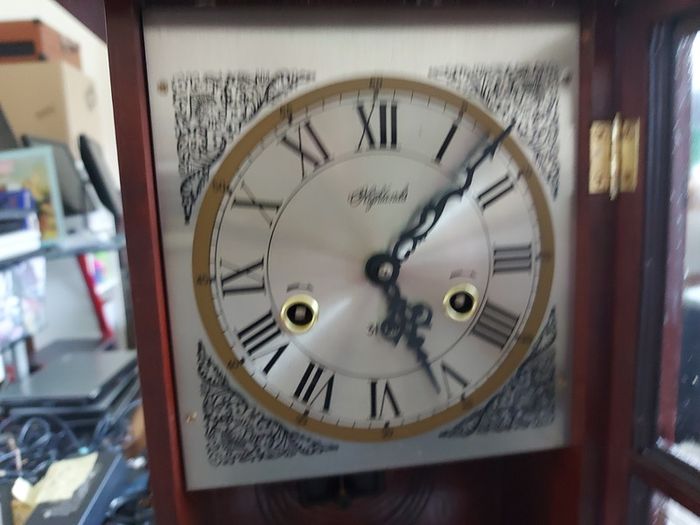Vintage Mantlepiece Clock in very good condition