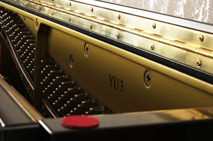 Yamaha YU3 - Grand Piano Sound in an Upright