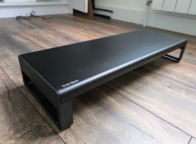 Monitor stand with 8 USB ports and 2 splitter ports