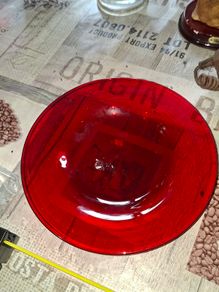 Beautiful Cranberry Glass Plate in Good Condition no chips or cracks Postage Available