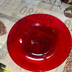 Beautiful Cranberry Glass Plate in Good Condition no chips or cracks Postage Available