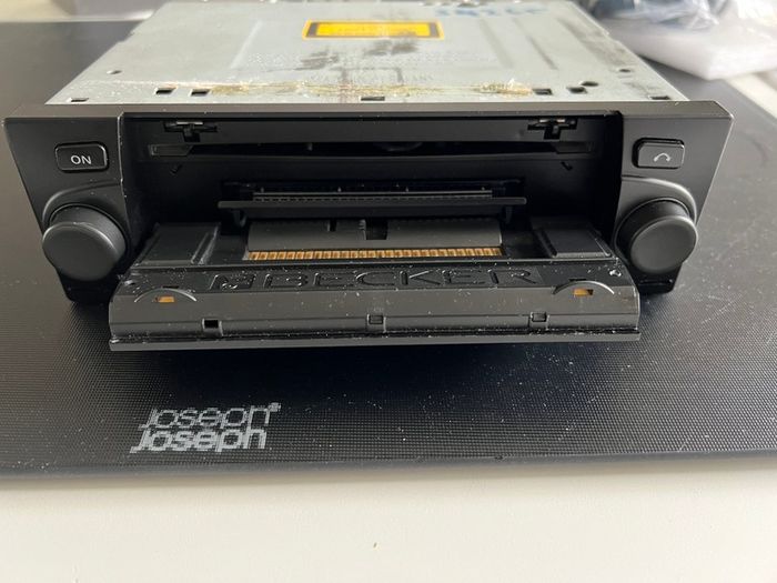 Becker Grand Prix 7992 Bluetooth