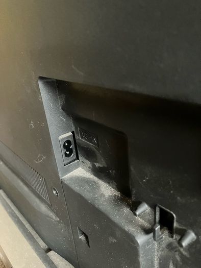 Sony Tv - 40 Inch Large Screen Not Smart