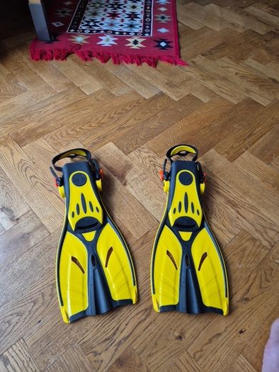 Fins kids snorkelling  swimming, diving children, water flippers