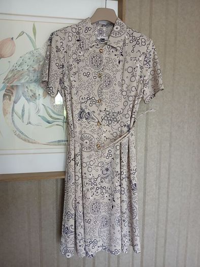 Vintage dress pristine condition Postage included