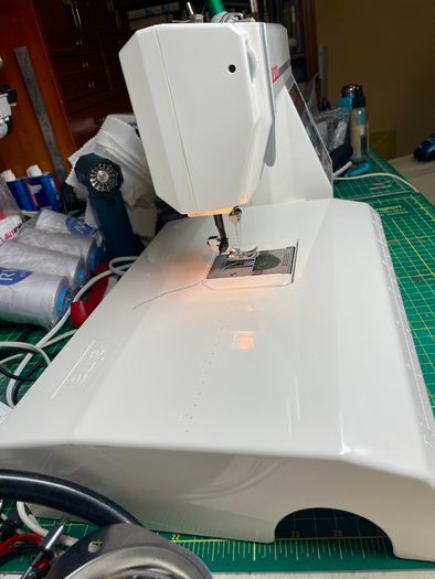 ELNA 5000 Sewing Machine - Just serviced, excellent condition - Made in Switzerland