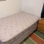 Double bed mattress and base Image 2