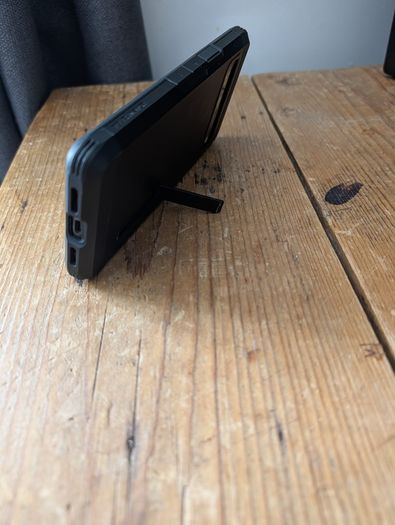 Google Pixel 7 with Spigen Tough Armor Case
