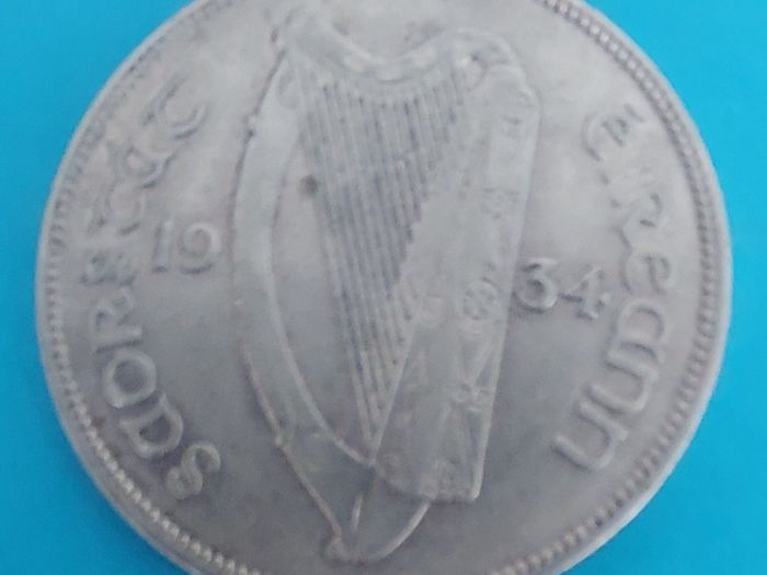 Ireland 1934 Harp Half Crown in  Extremely Fine condition