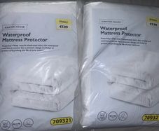 2 new single waterproof mattress protectors