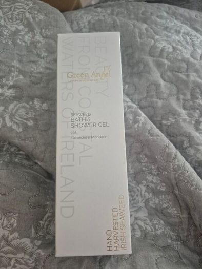 Green Angel Bath and ashower gel.new