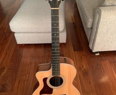 Taylor 214ce left handed acoustic/electric guitar