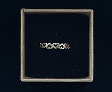 9ct Gold Hearts Ring