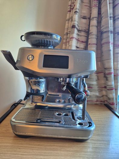 Sage Barista Touch Impress (Brushed Stainless Steel)