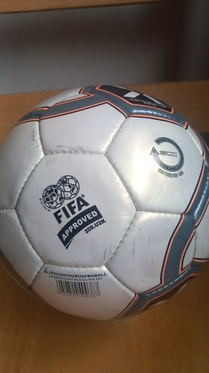Umbro ball