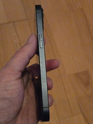 iPhone 13 128GB Simfree