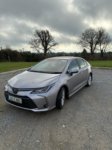 Toyota Corolla 1.8 Petrol Hybrid Luna Auto