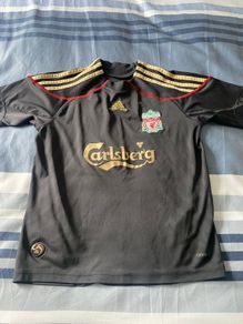 Size 7-8yrs Liverpool jersey