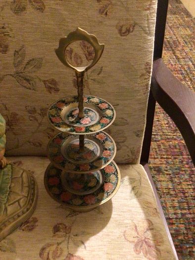 Beautiful vintage 3 tier brass and enamel stand with handle