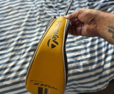 Taylor made RBZ stage 2 hybrid 4. Great club great condition.. i'll even throw in the hat