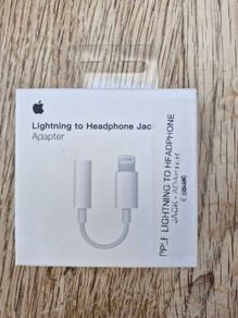 Apple lightening to headphone jack adapter