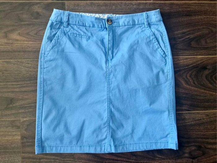Camaieu chino skirt in light blue s. 10/M