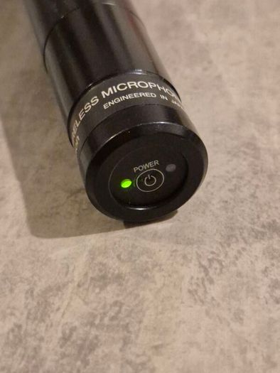 Pair TOA WM-5270 D02 Handheld Wireless Microphones - 837-865 MHz UHF
