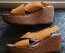 clarks leather wedge sandals size 4.5