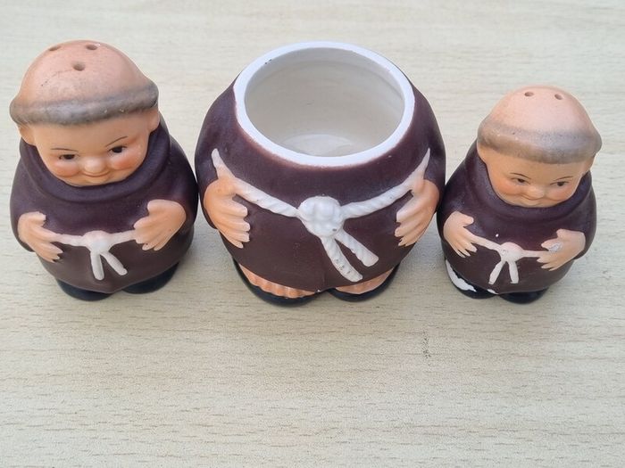 Vintage W. Germany Goebel Friar Tuck Monk 3 Piece Set