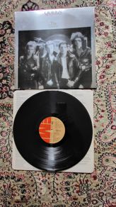 Queen: the game LP