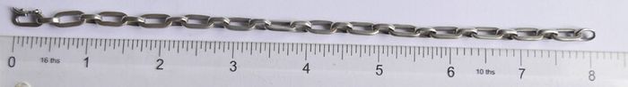 Vintage Sterling Silver Paperclip Chain Bracelet Features Elongated Rectangular Links and a Secure Box Clasp Closure. length 8" - 10,2g