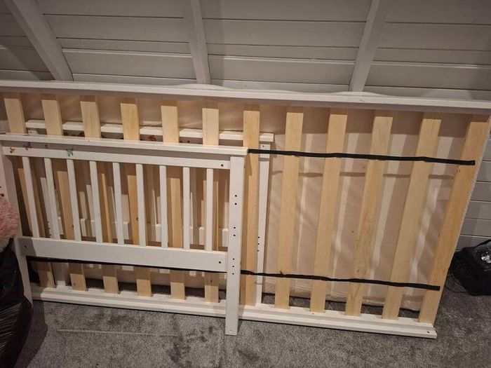FREE white bedframe