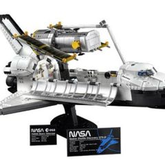NEW Lego 10283 Space Shuttle Discovery