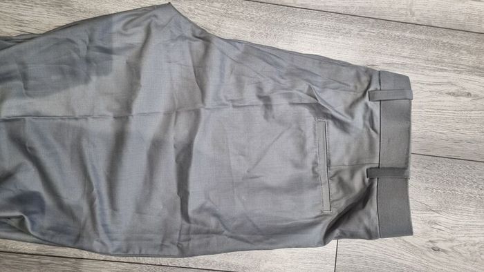 Tailored Grey pleated trousers M/ L