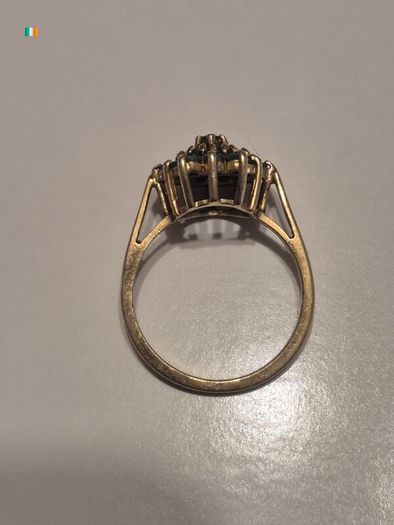 Vintage 9ct Gold starburst cluster ring