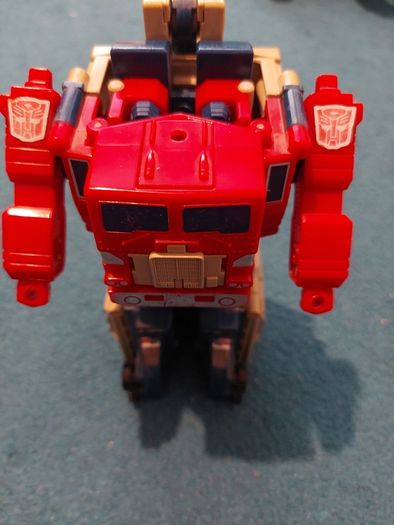 Transformer G1 toy / optimus prime