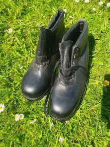 New leather safety shoes by Blackthorn size 11