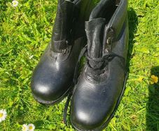 New leather safety shoes by Blackthorn size 11