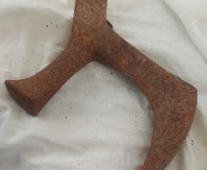 vintage shoe cobblers last ,,build to last ,,collectors item, buyer collects or pays postage thank you, sold as seen ,see pictures,