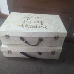 2 storage boxes