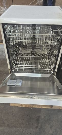 fridge dishwasher and cooking all 3 items working