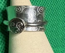 Handmade sterling silver spinner ring. Size P&1/2